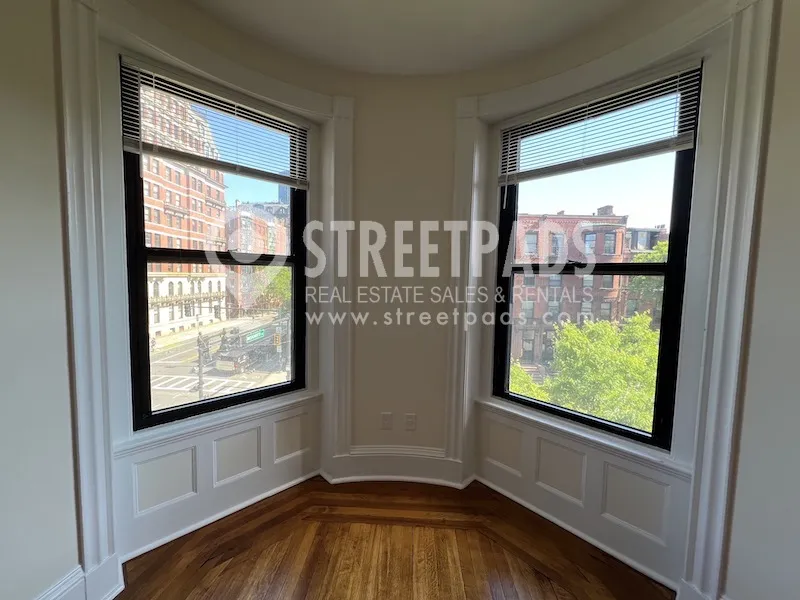 Studio bed, 1 bath apartment for rent at 504 Beacon St Unit 32, Back Bay — photo 3 of 19