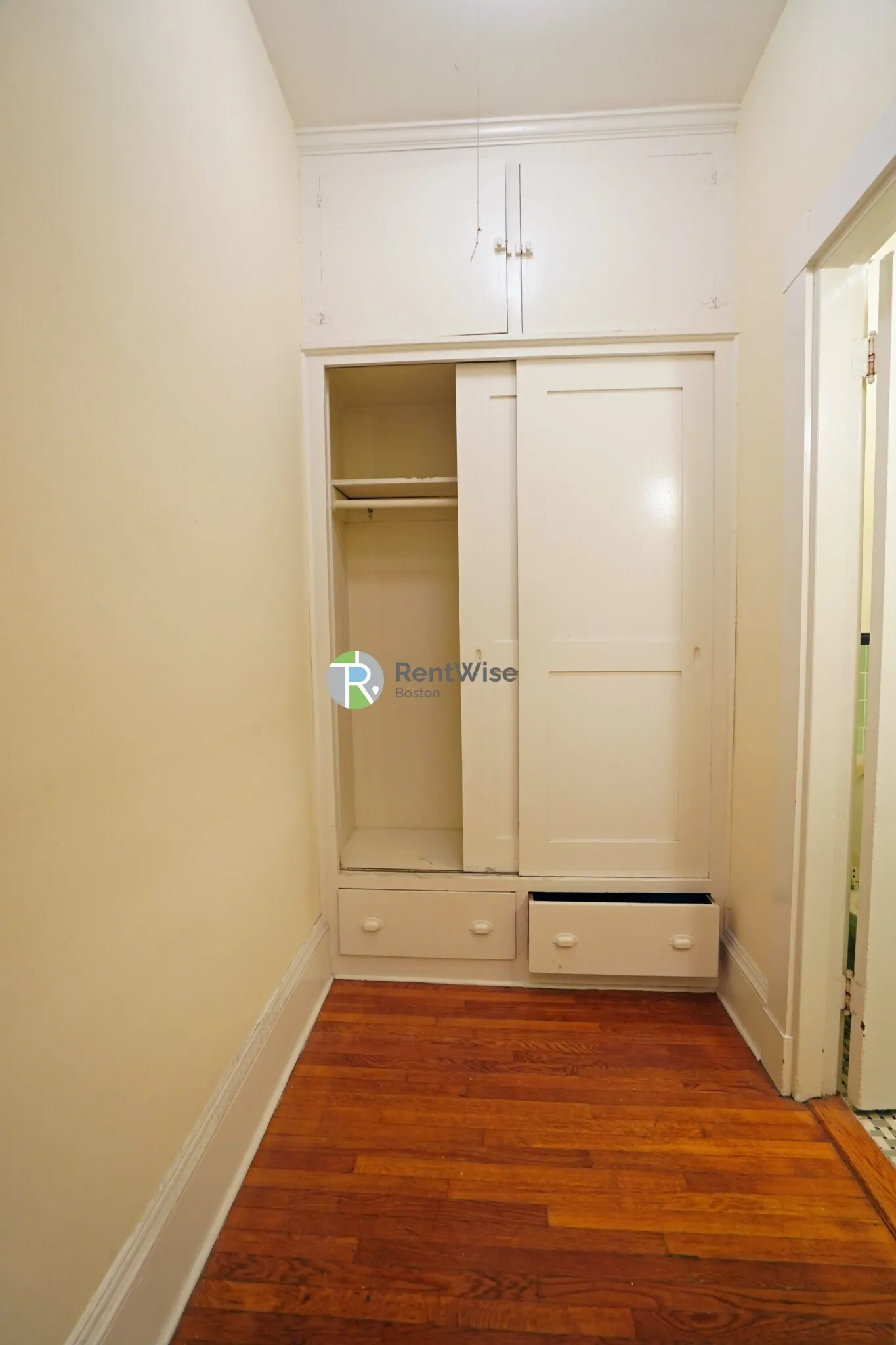 Studio bed, 1 bath apartment for rent at 504 Beacon St Unit 34, Back Bay — photo 7 of 13