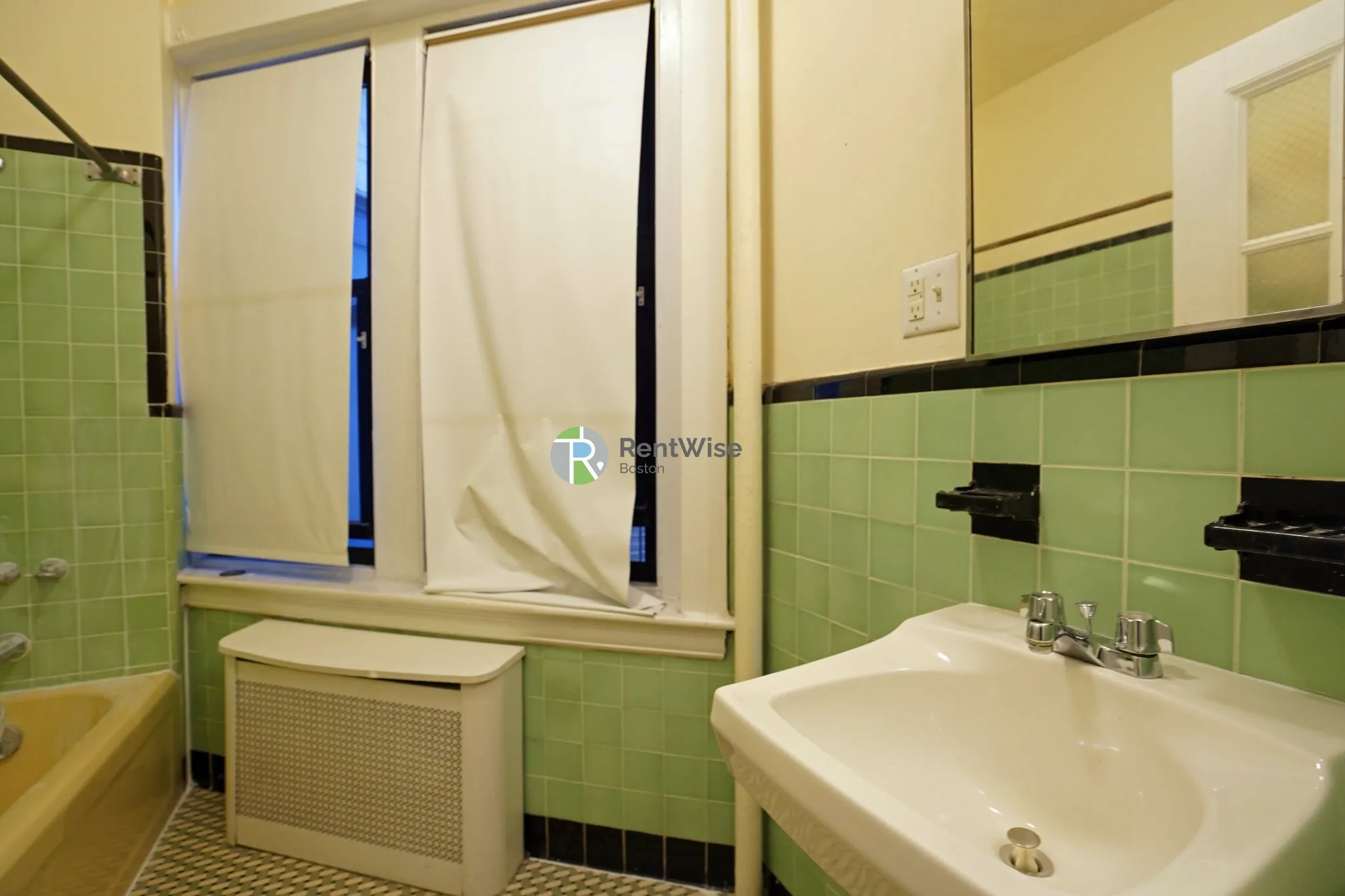 Studio bed, 1 bath apartment for rent at 504 Beacon St Unit 34, Back Bay — photo 9 of 13