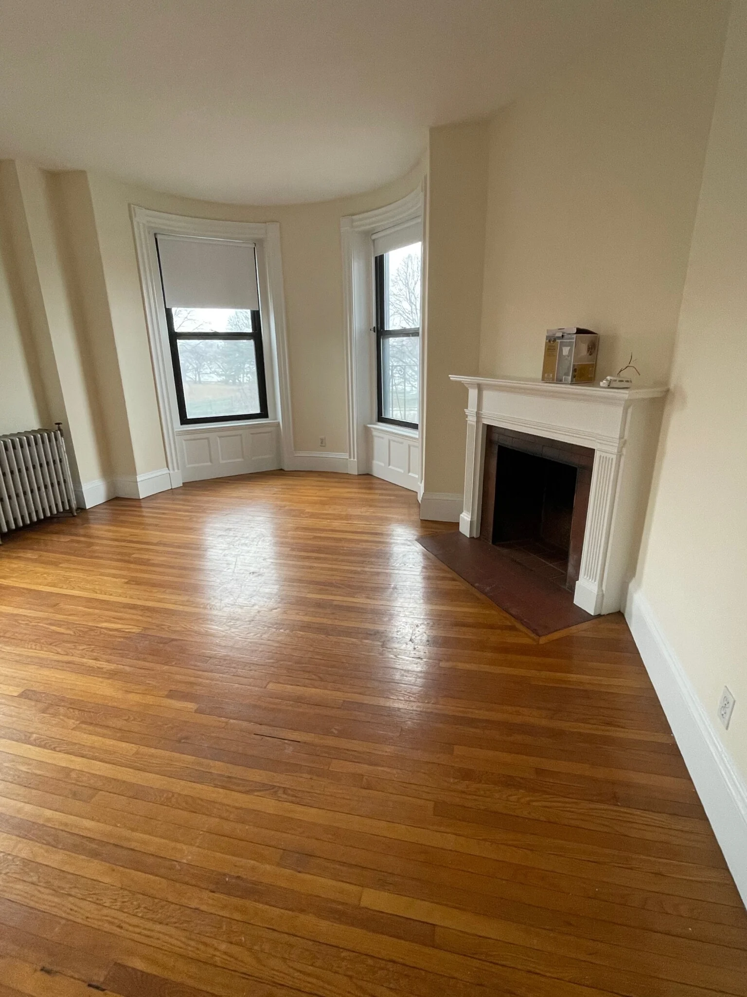2 bed, 1 bath apartment for rent at 504 Beacon St Unit 35, Fenway — photo 1 of 10