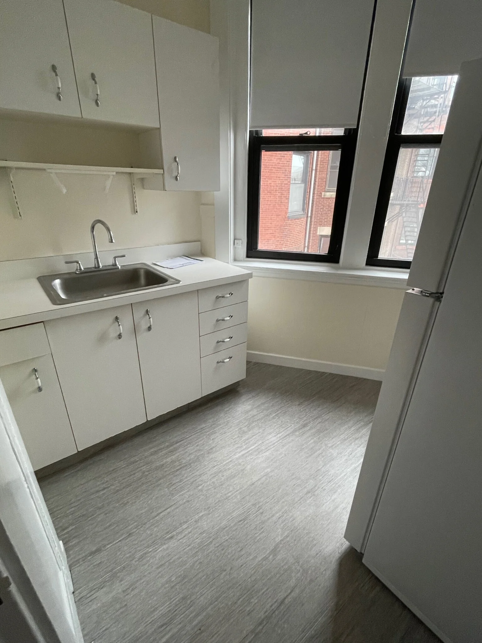 2 bed, 1 bath apartment for rent at 504 Beacon St Unit 35, Fenway — photo 4 of 10