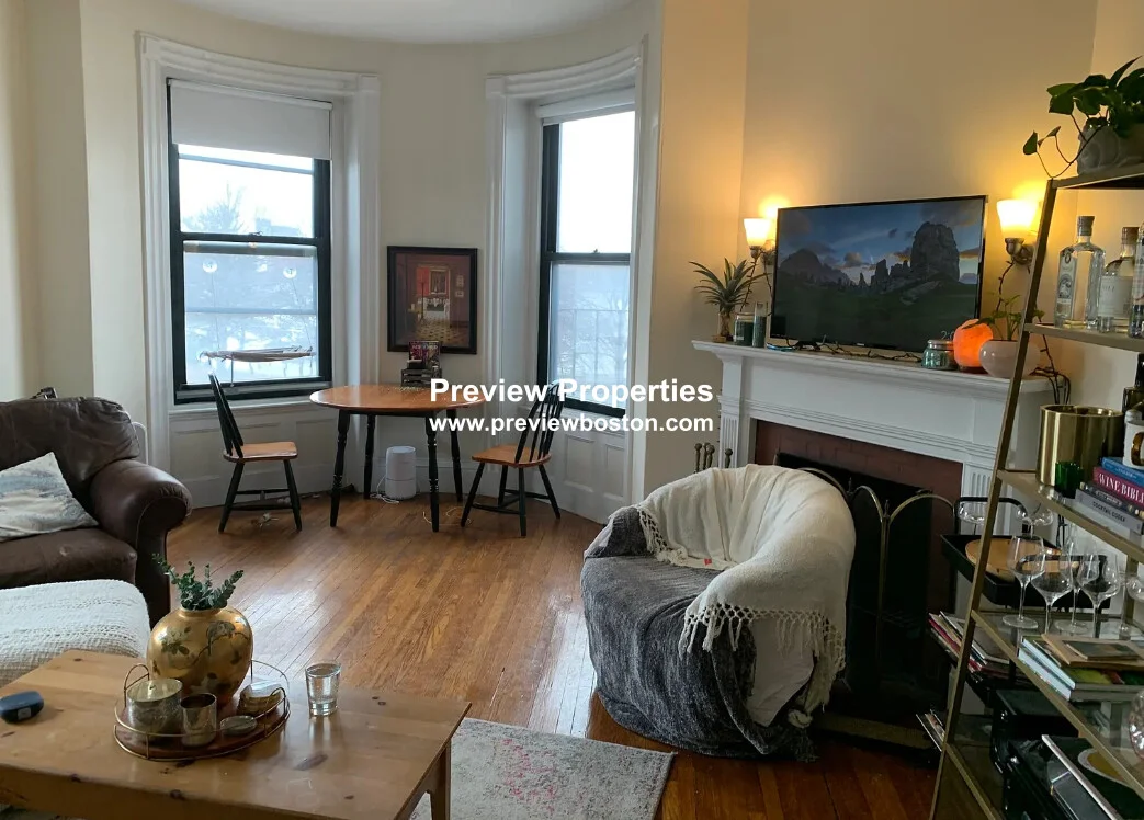 2 bed, 1 bath apartment for rent at 504 Beacon St Unit 35P, Back Bay — photo 1 of 6