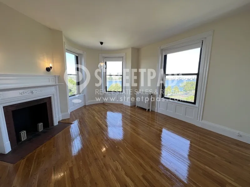 2 bed, 1 bath apartment for rent at 504 Beacon St Unit 46, Back Bay — photo 3 of 28
