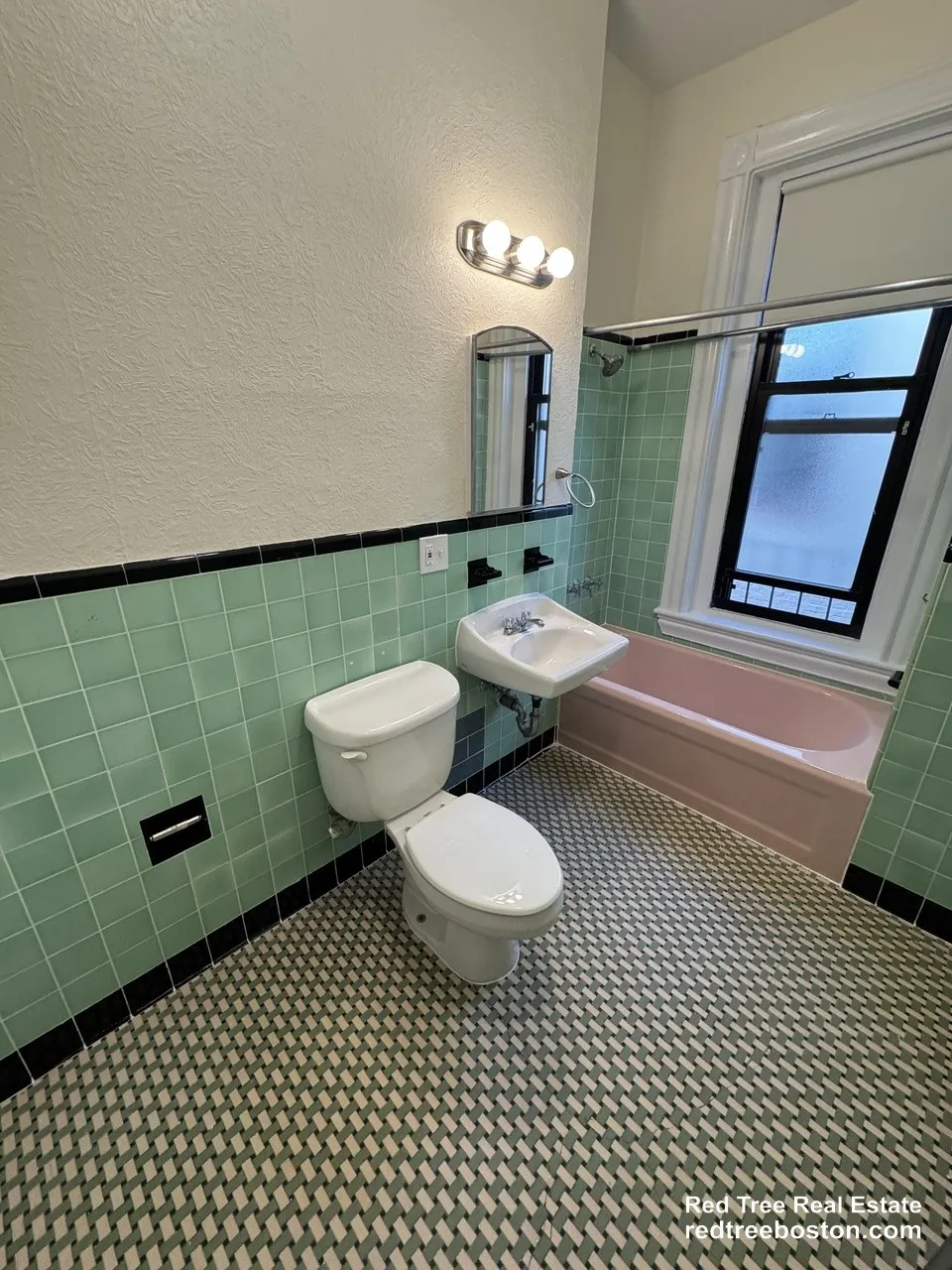 1 bed, 1 bath apartment for rent at 504 Beacon St Unit 61, Back Bay — photo 8 of 10