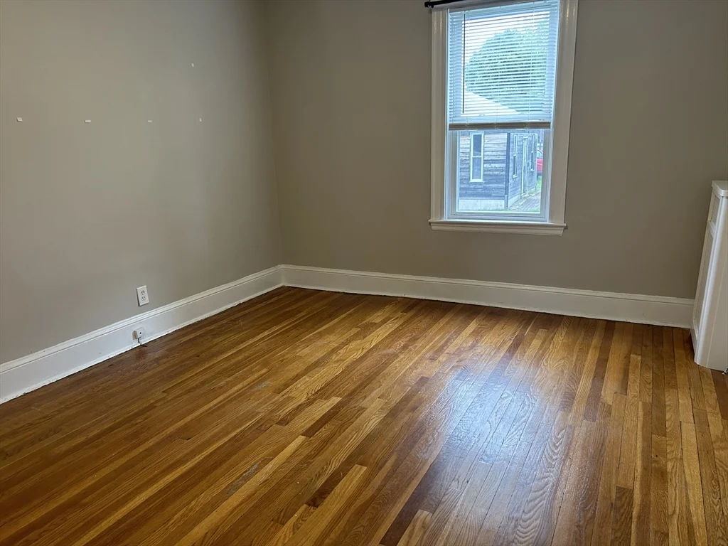 3 bed, 1 bath apartment for rent at 504 Cross St Unit 506, Malden — photo 9 of 11