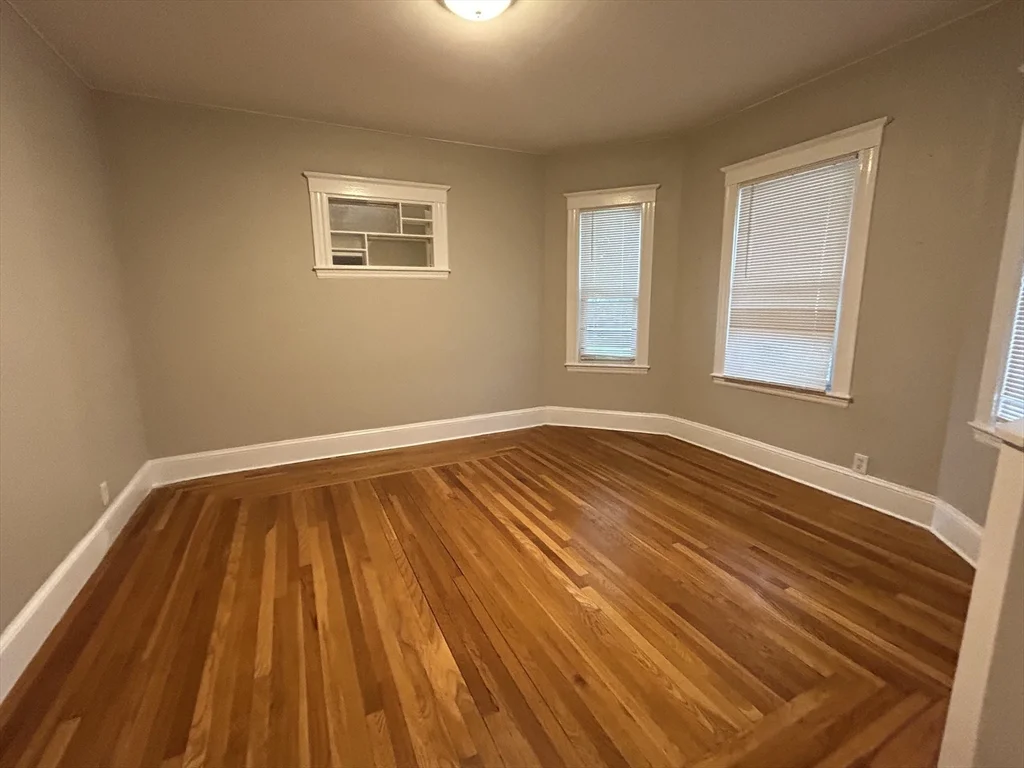3 bed, 1 bath apartment for rent at 504 Cross St Unit 506, Malden — photo 5 of 11