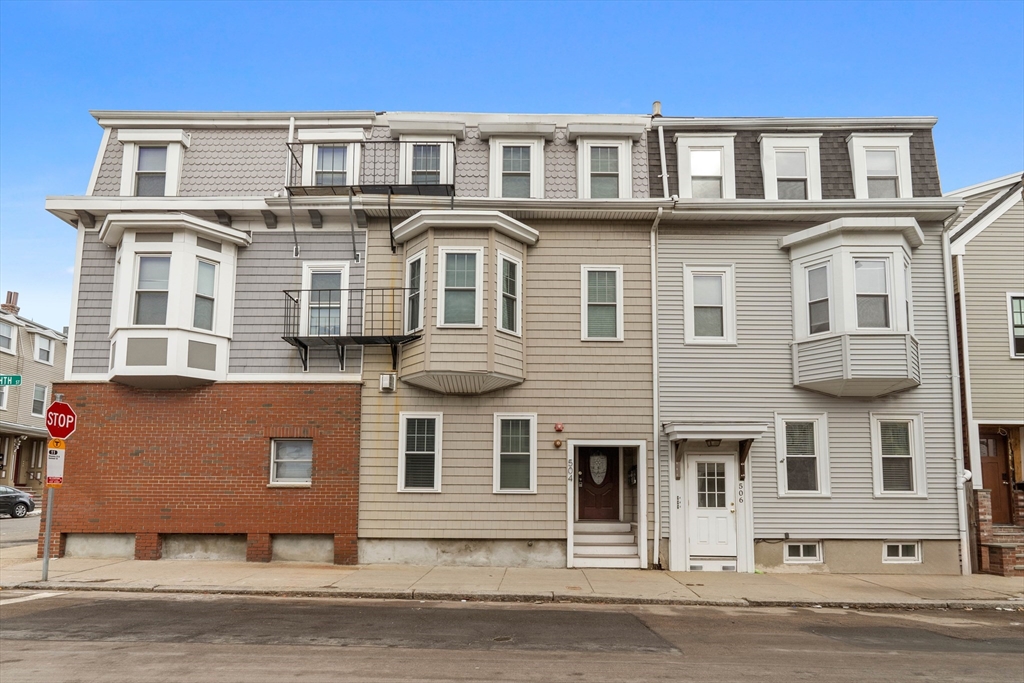 2 bed, 2.5 bath apartment for rent at 504 E 8th Unit 1, South Boston — photo 14 of 14