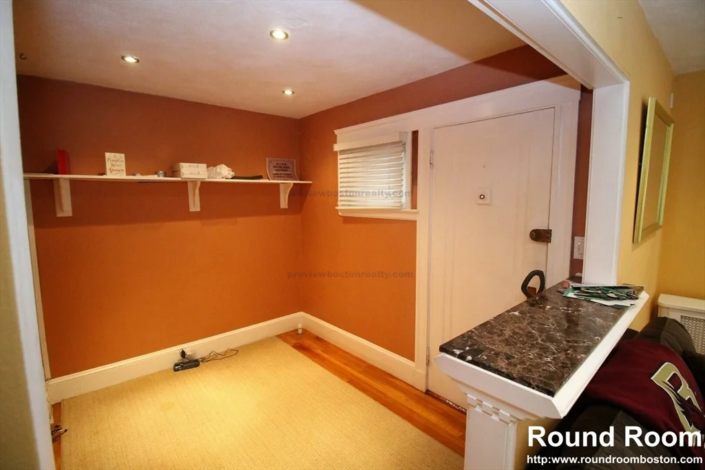 3 bed, 1 bath apartment for rent at 504 Washington St Unit 1, Aspinwall Hill — photo 10 of 13