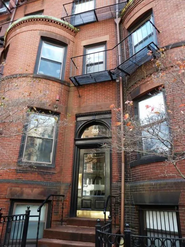 Studio bed, 1 bath apartment for rent at 505 Beacon St Unit 2, Back Bay — photo 11 of 11