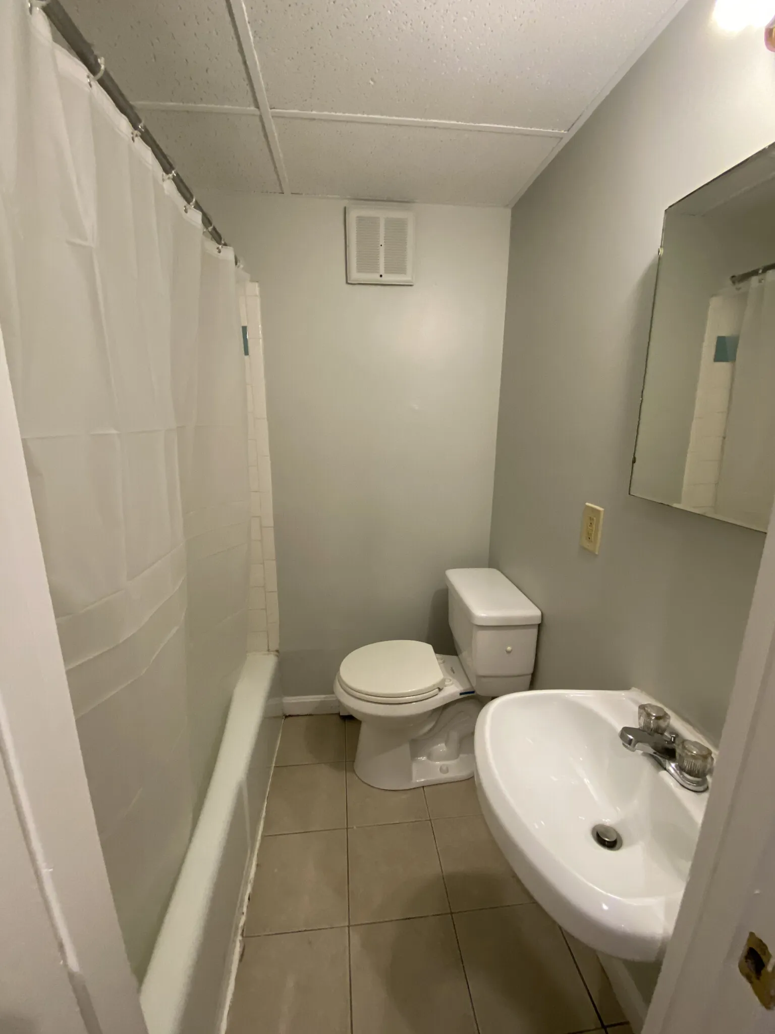 Studio bed, 1 bath apartment for rent at 505 Beacon St Unit C, Back Bay — photo 5 of 7