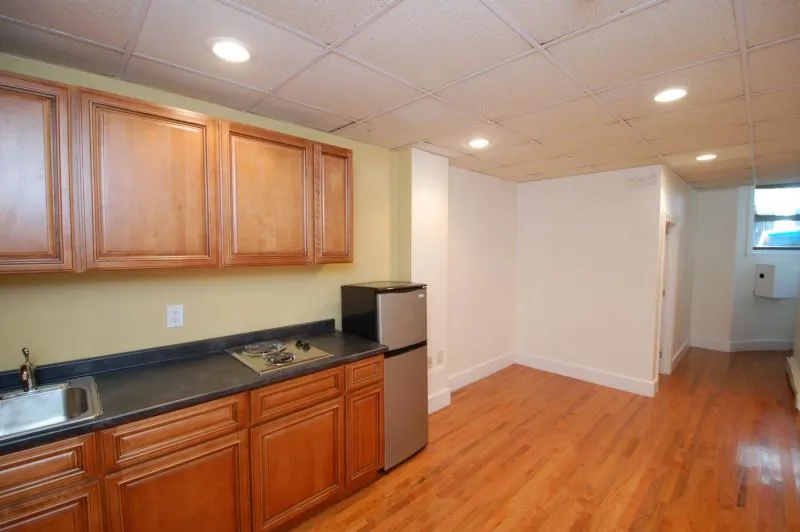 Studio bed, 1 bath apartment for rent at 505 Beacon St Unit C, Back Bay — photo 6 of 7