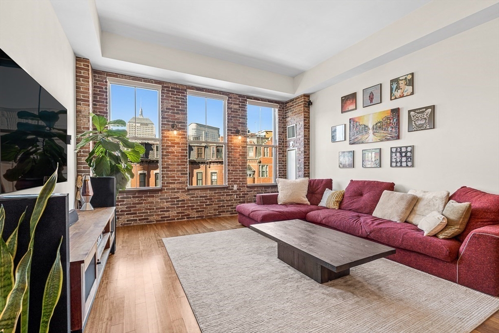 1 bed, 1 bath apartment for rent at 505 Tremont St Unit 302, South End — photo 2 of 23