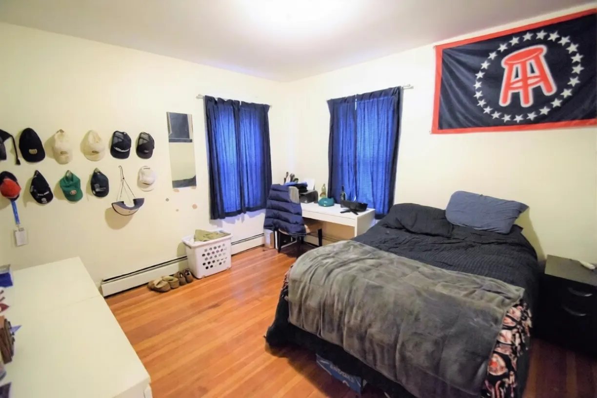 3 bed, 1 bath apartment for rent at 505 Washington St Unit 2, Brighton — photo 9 of 12