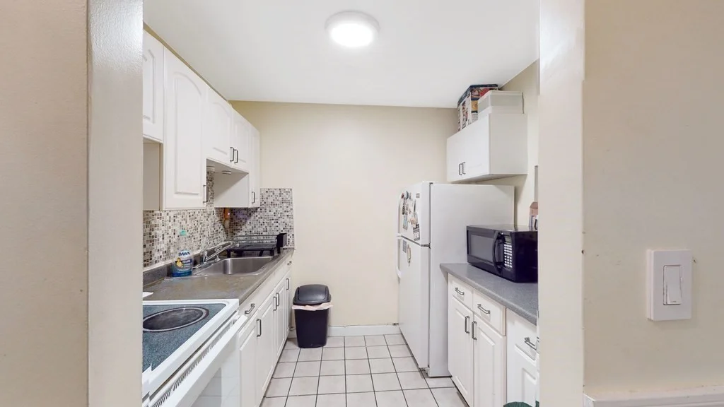 2 bed, 1 bath apartment for rent at 5050 Washington St Unit 224, Boston — photo 7 of 16