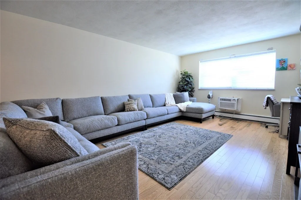 2 bed, 1 bath apartment for rent at 5050 Washington St Unit 450, Boston — photo 3 of 20