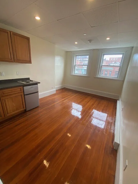Studio bed, 1 bath apartment for rent at 506 Beacon St Unit 13A, Back Bay — photo 2 of 4