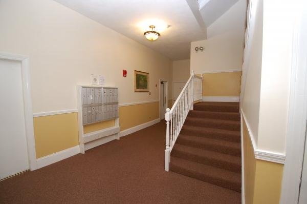Studio bed, 1 bath apartment for rent at 506 Beacon St Unit 2, Back Bay — photo 10 of 10
