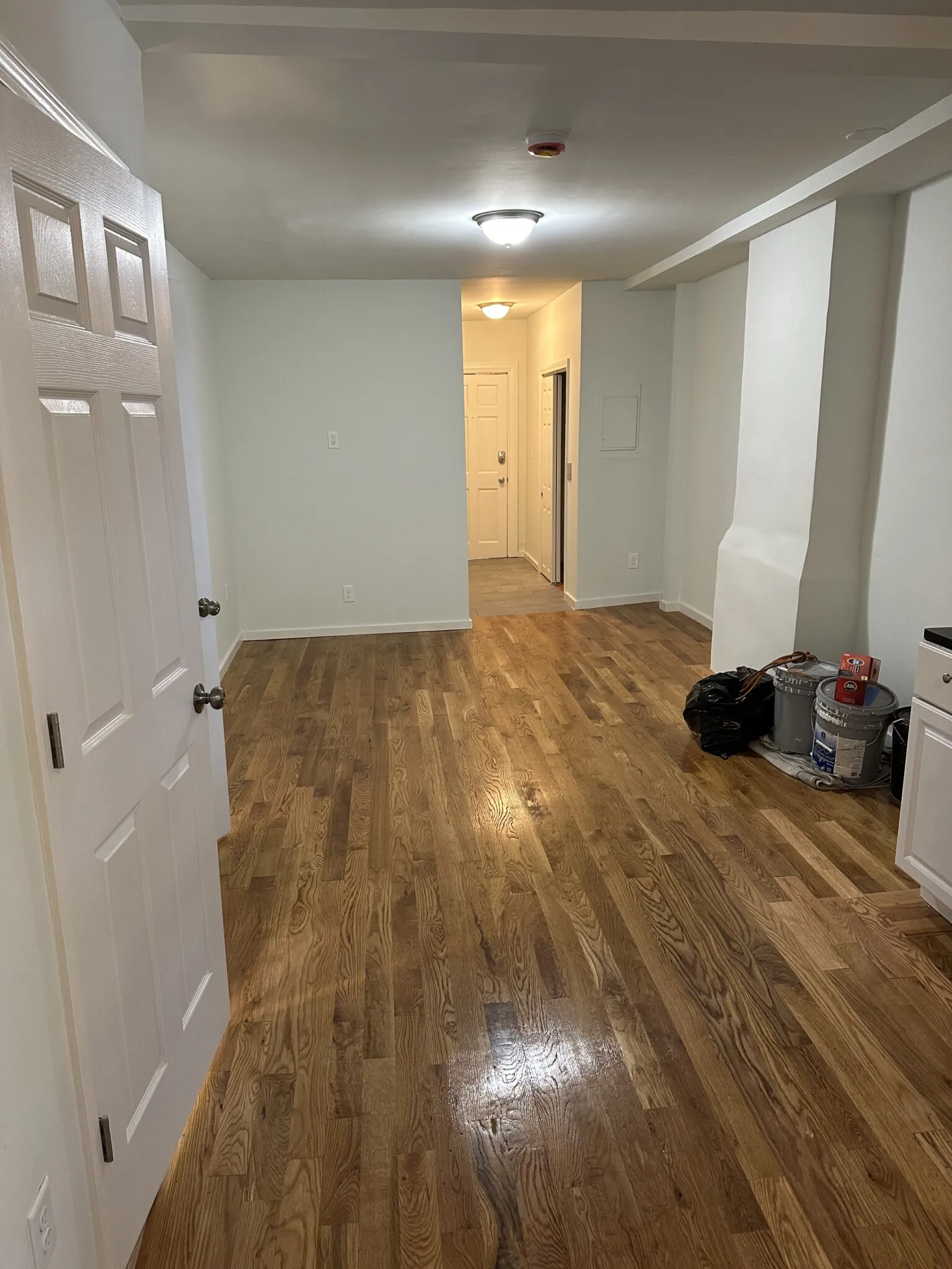 2 bed, 1 bath apartment for rent at 506 East Broadway Unit 4, South Boston — photo 5 of 13
