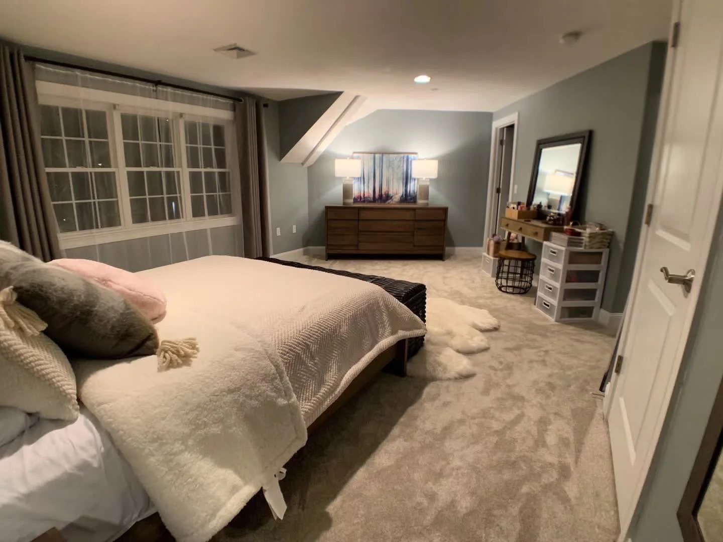 3 bed, 3 bath apartment for rent at 506 Sea St Unit 506, Quincy — photo 1 of 19