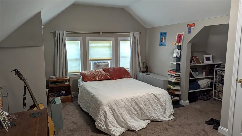 3 bed, 1 bath apartment for rent at 506 Washington St Unit B, Brighton — photo 10 of 13