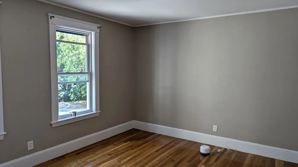 3 bed, 1 bath apartment for rent at 506 Washington St Unit B, Brighton — photo 11 of 13