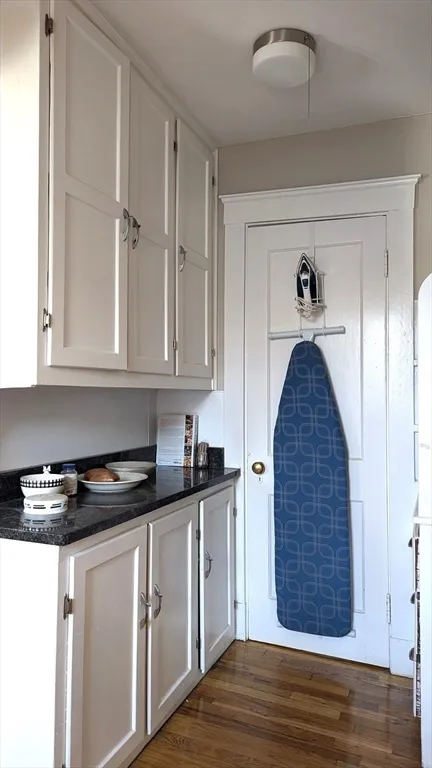 3 bed, 1 bath apartment for rent at 506 Washington St Unit B, Brighton — photo 7 of 13