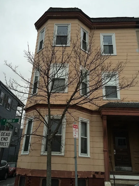 3 bed, 1 bath apartment for rent at 507 E 3rd St Unit 3, South Boston — photo 18 of 18