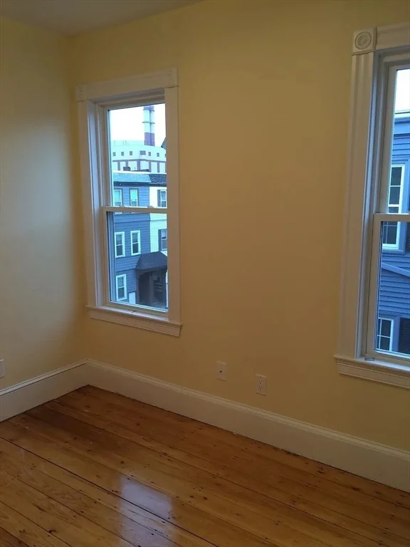 3 bed, 1 bath apartment for rent at 507 E 3rd St Unit 3, South Boston — photo 16 of 18