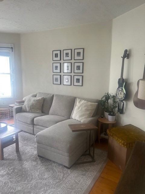 2 bed, 1 bath apartment for rent at 507 E 3rd Unit 2, South Boston — photo 2 of 13