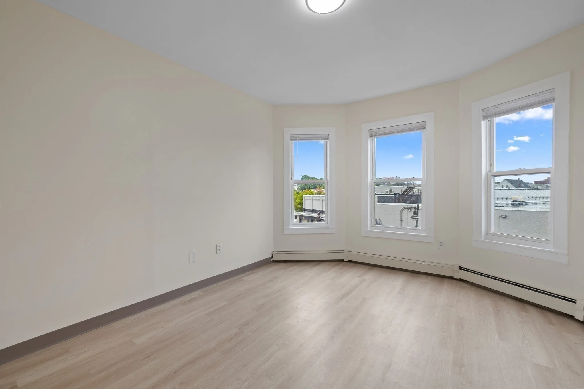 3 bed, 1 bath apartment for rent at 507 Geneva Ave Unit 3, Dorchester — photo 11 of 22