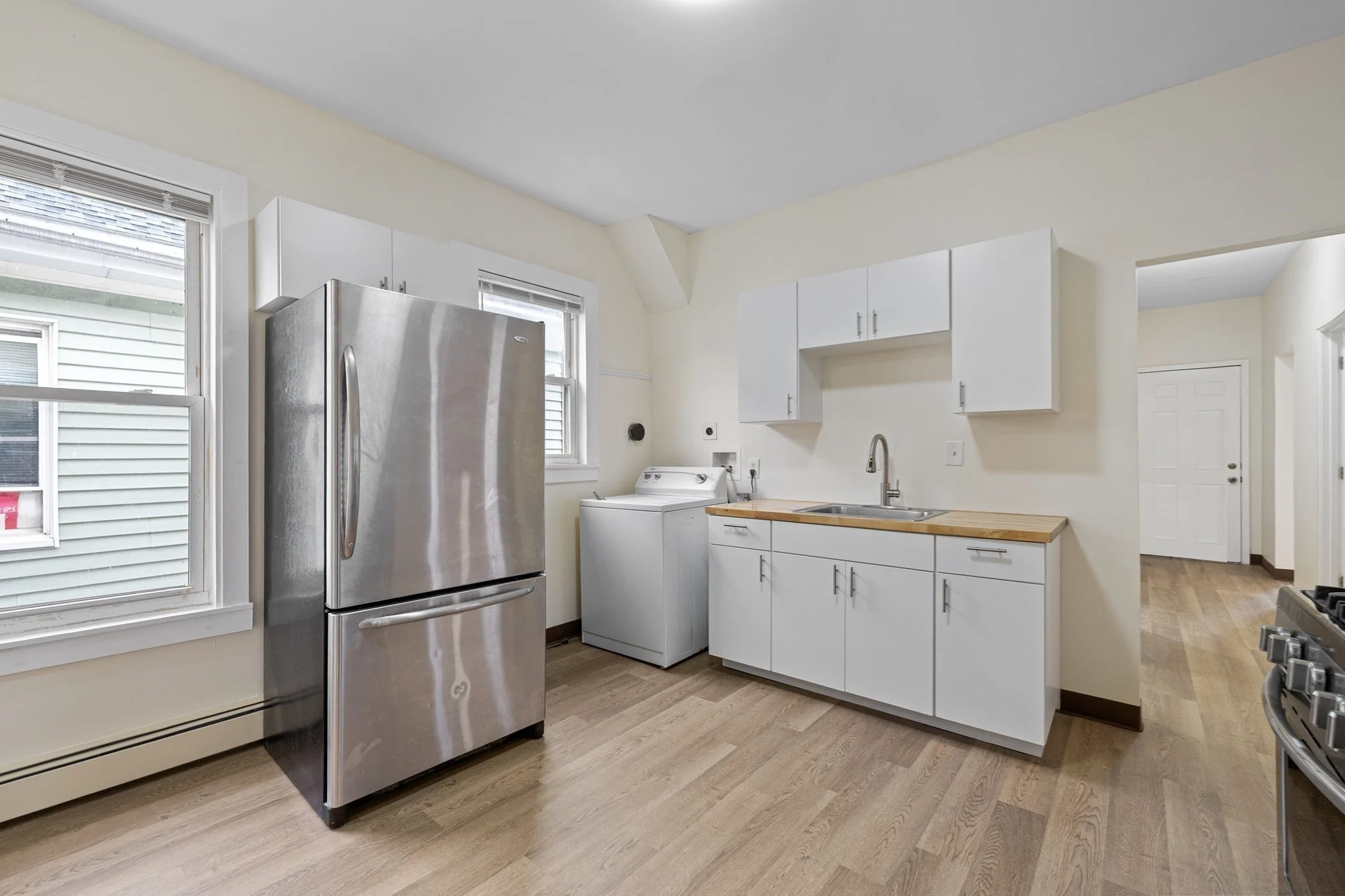 3 bed, 1 bath apartment for rent at 507 Geneva Ave Unit 3, Dorchester — photo 3 of 22