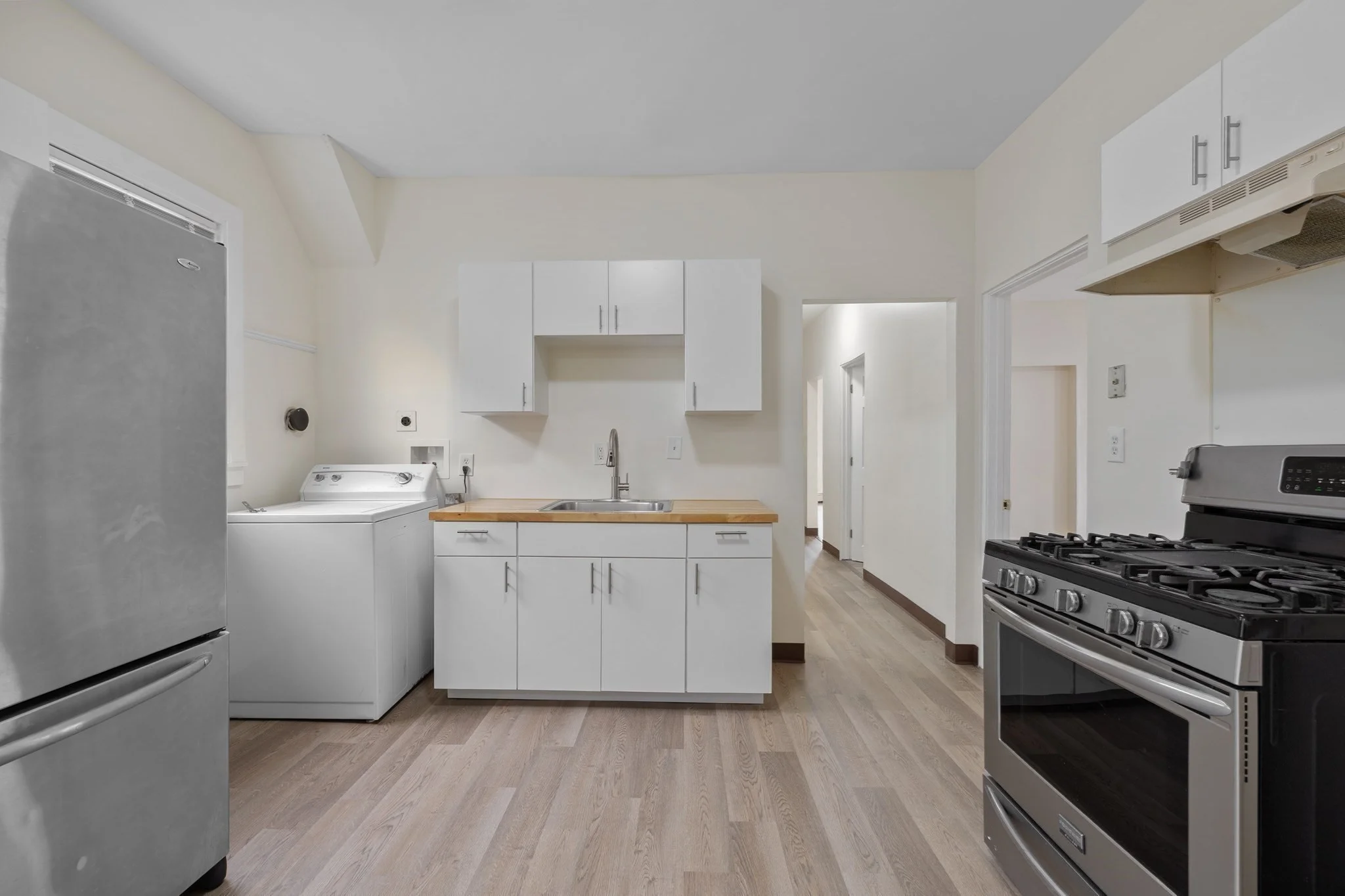 3 bed, 1 bath apartment for rent at 507 Geneva Ave Unit 3, Dorchester — photo 7 of 22