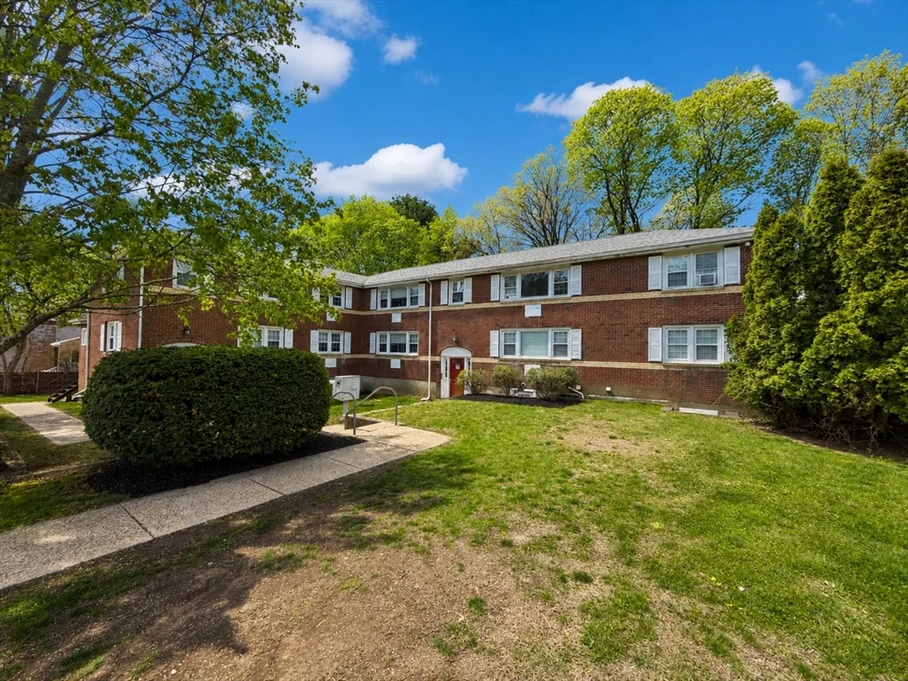2 bed, 1 bath apartment for rent at 507 Main St Unit 2, Walpole — photo 14 of 16