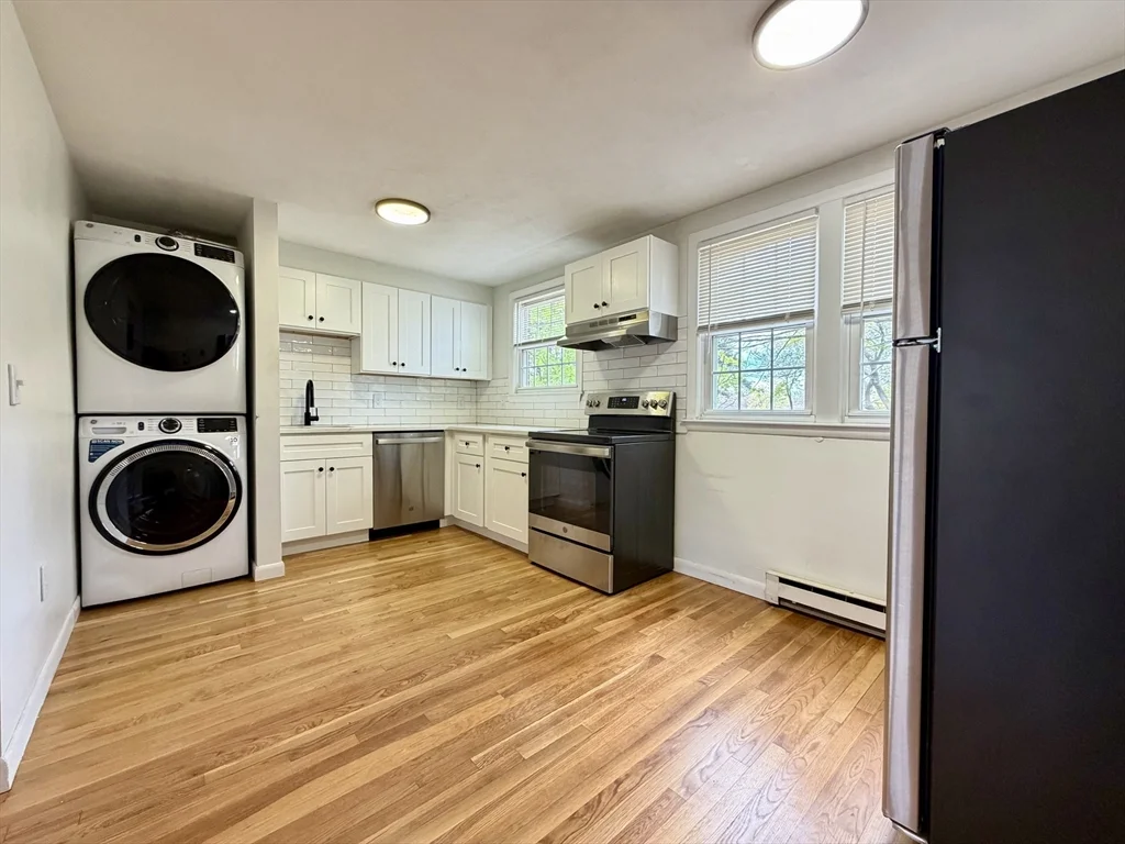 2 bed, 1 bath apartment for rent at 507 Main St Unit 2, Walpole — photo 5 of 16