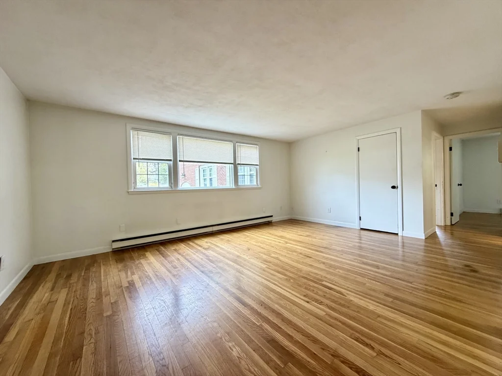 2 bed, 1 bath apartment for rent at 507 Main St Unit 2, Walpole — photo 3 of 16