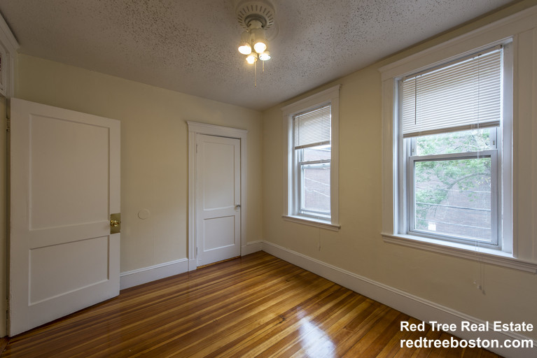 2 bed, 1 bath apartment for rent at 508 Cambridge St Unit 1, Allston — photo 5 of 14