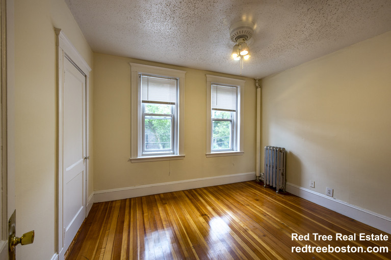 2 bed, 1 bath apartment for rent at 508 Cambridge St Unit 1, Allston — photo 2 of 14