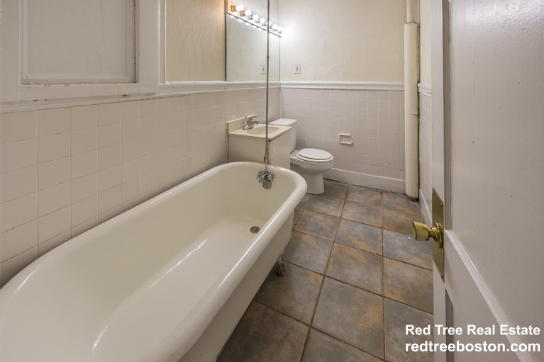 2 bed, 1 bath apartment for rent at 508 Cambridge St Unit 4, Allston — photo 7 of 14