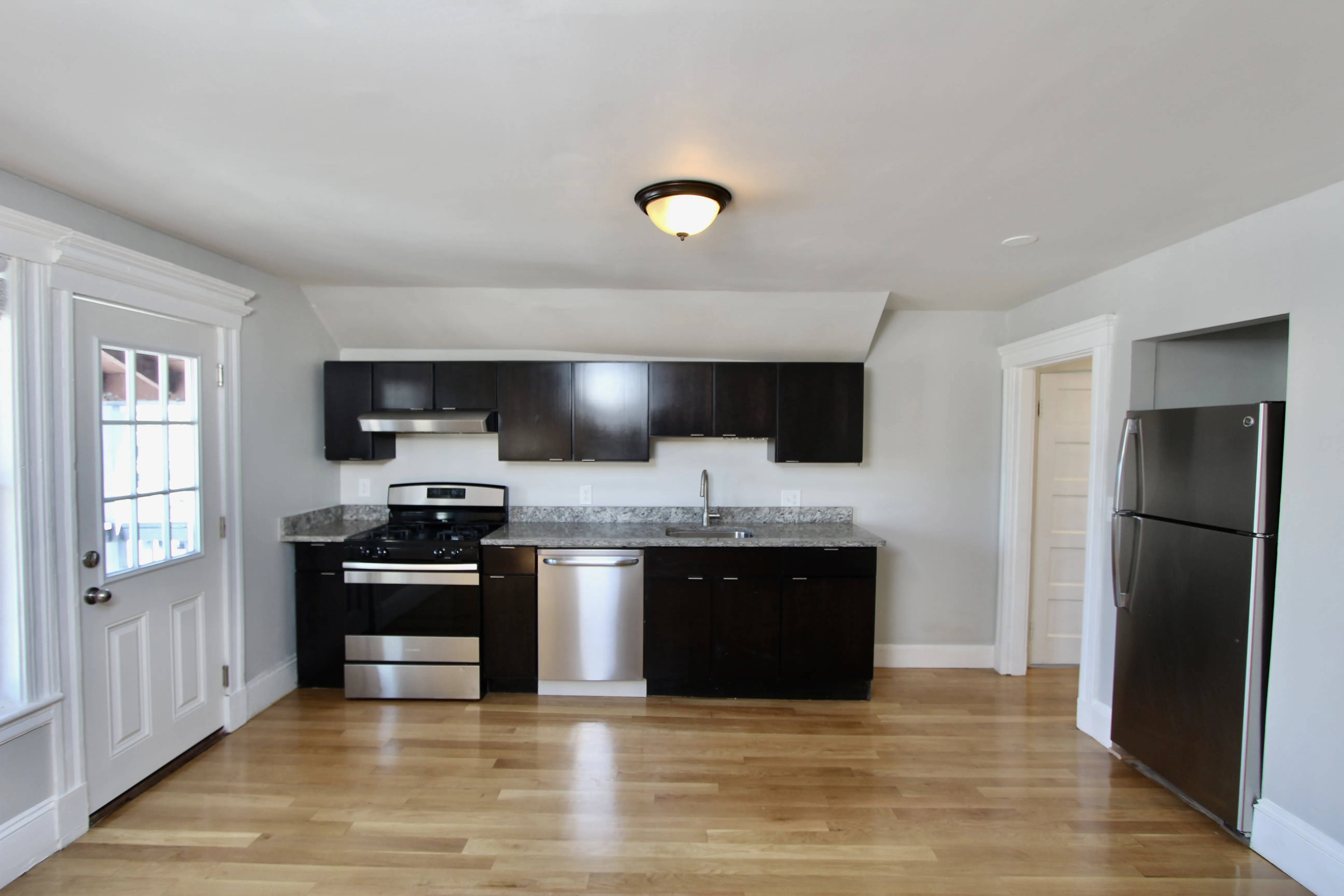 2 bed, 1 bath apartment for rent at 508 Revere St Unit 3, Revere — photo 1 of 10