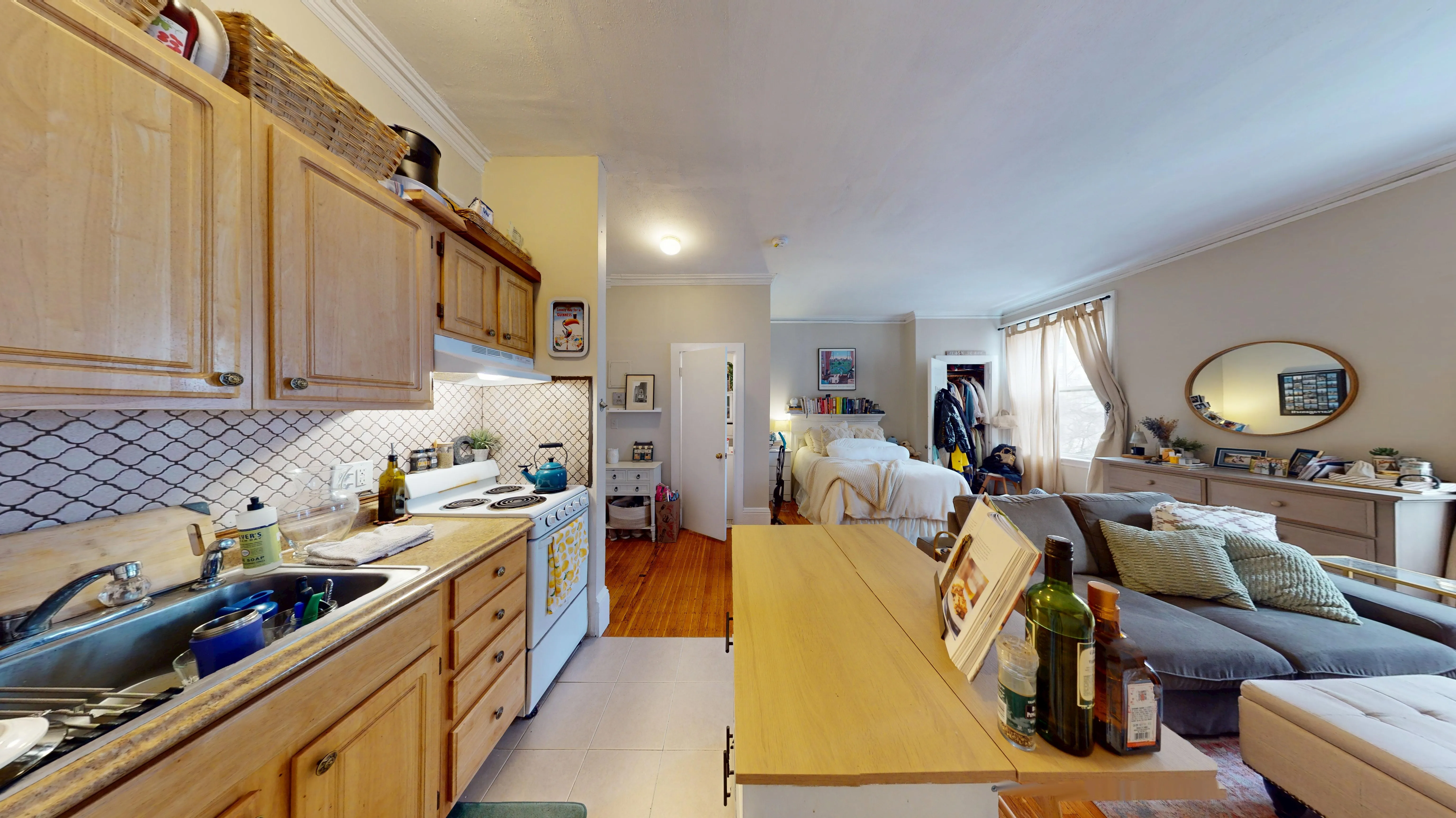 Studio bed, 1 bath apartment for rent at 509 Beacon St Unit 5, Back Bay — photo 2 of 10