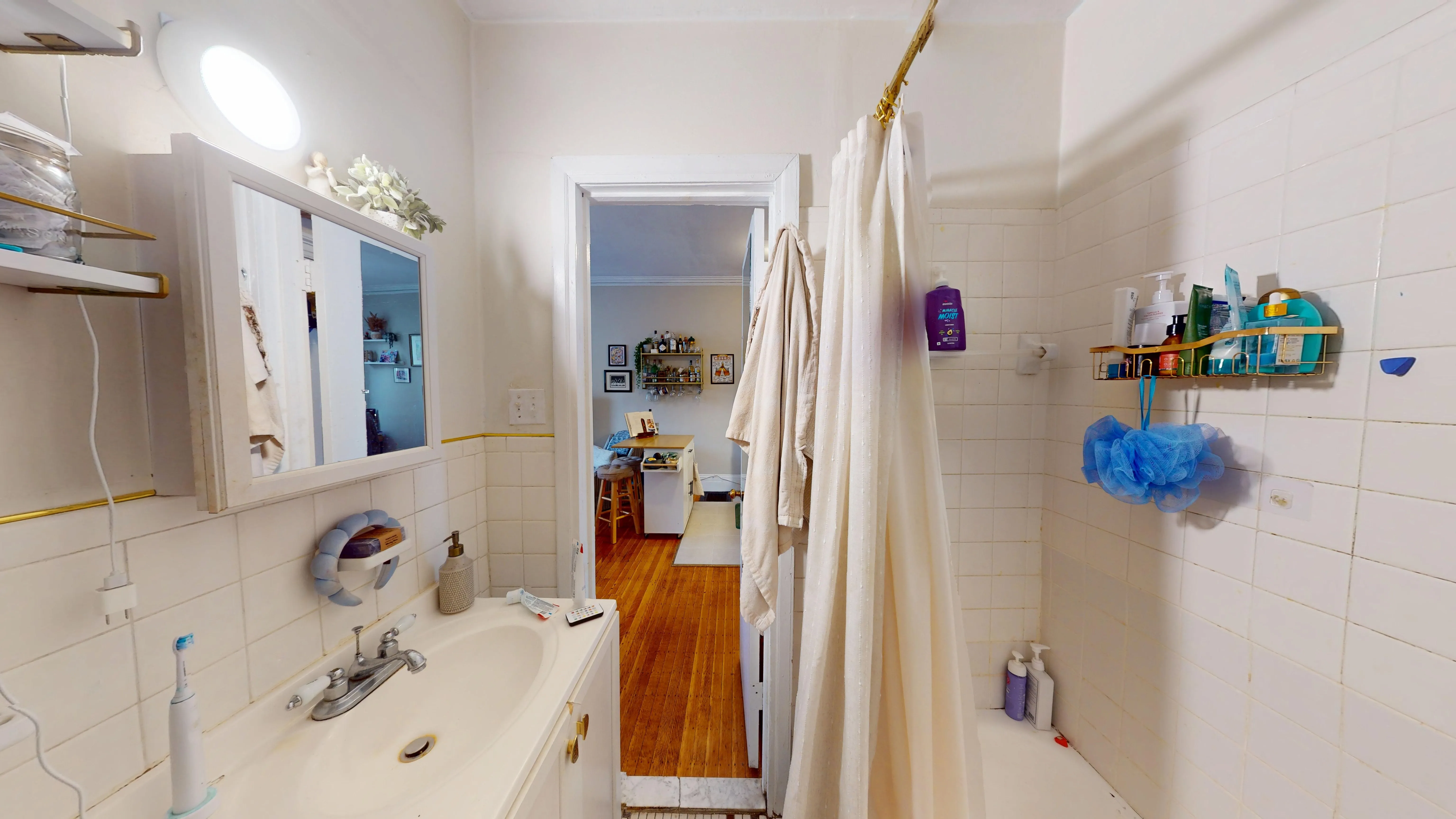 Studio bed, 1 bath apartment for rent at 509 Beacon St Unit 5, Back Bay — photo 8 of 10