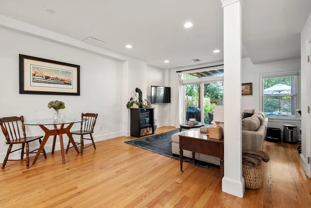 2 bed, 1 bath apartment for rent at 509 E 8th St Unit 1, South Boston — photo 3 of 23