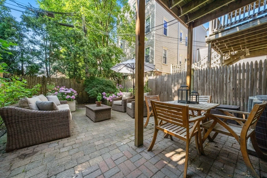 2 bed, 1 bath apartment for rent at 509 E 8th St Unit 1, South Boston — photo 16 of 23