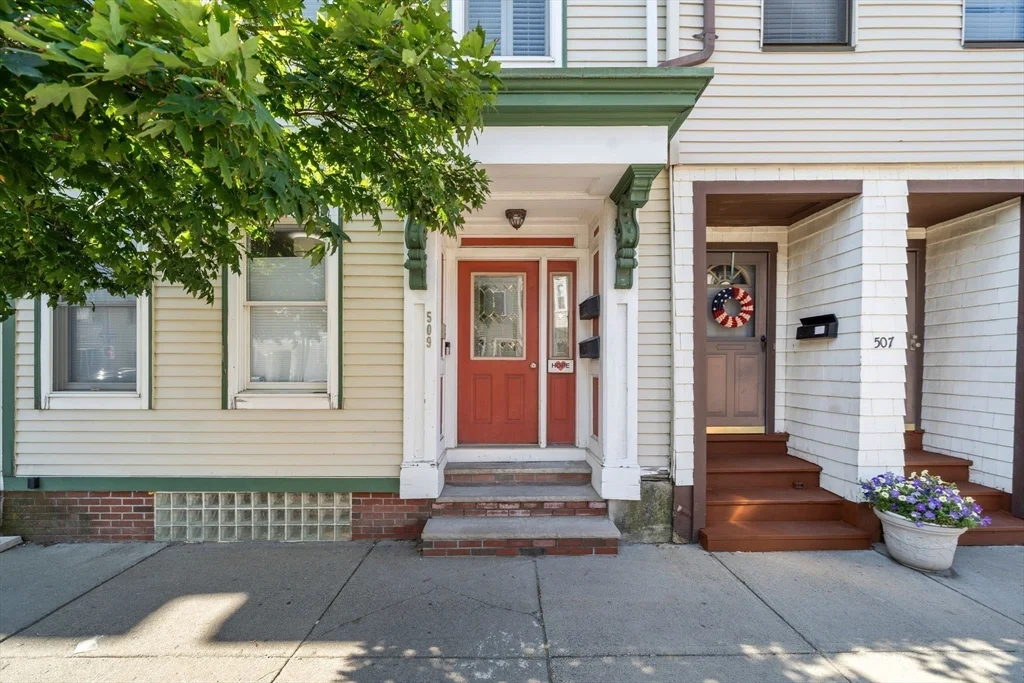 2 bed, 1 bath apartment for rent at 509 E 8th St Unit 1, South Boston — photo 22 of 23