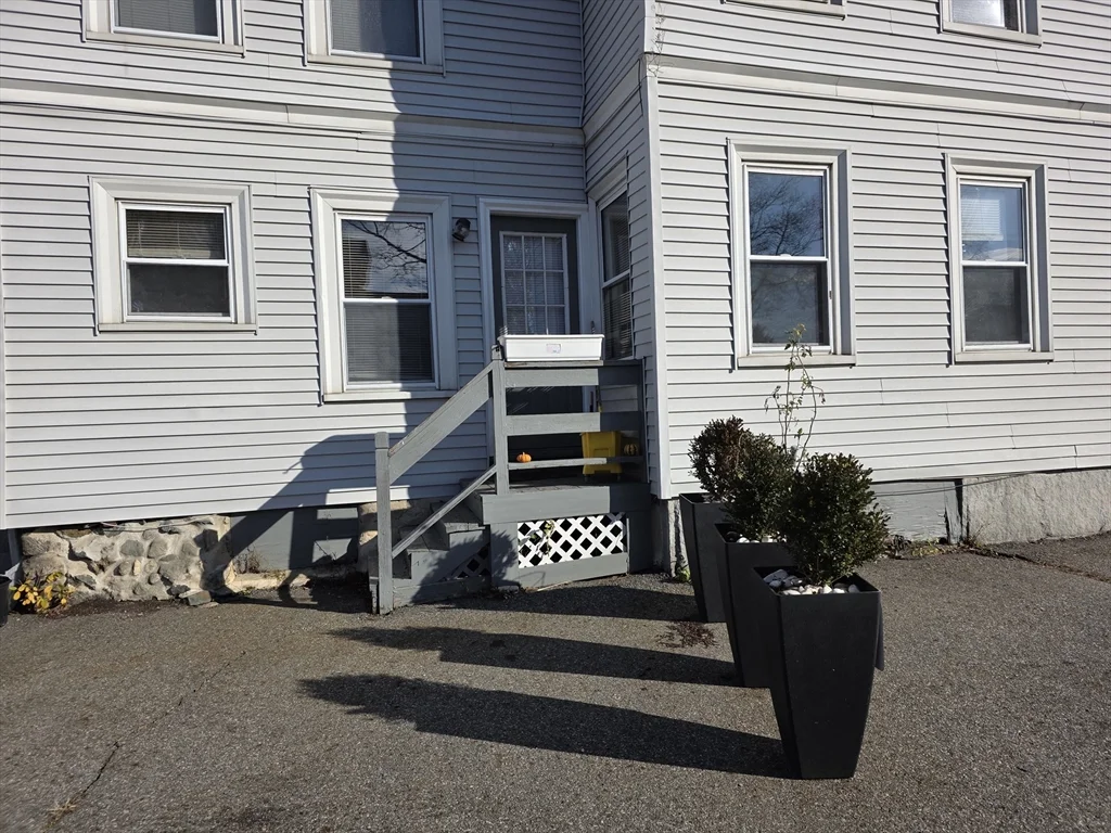 1 bed, 1 bath apartment for rent at 509 Main St Unit 2, Waltham — photo 4 of 5