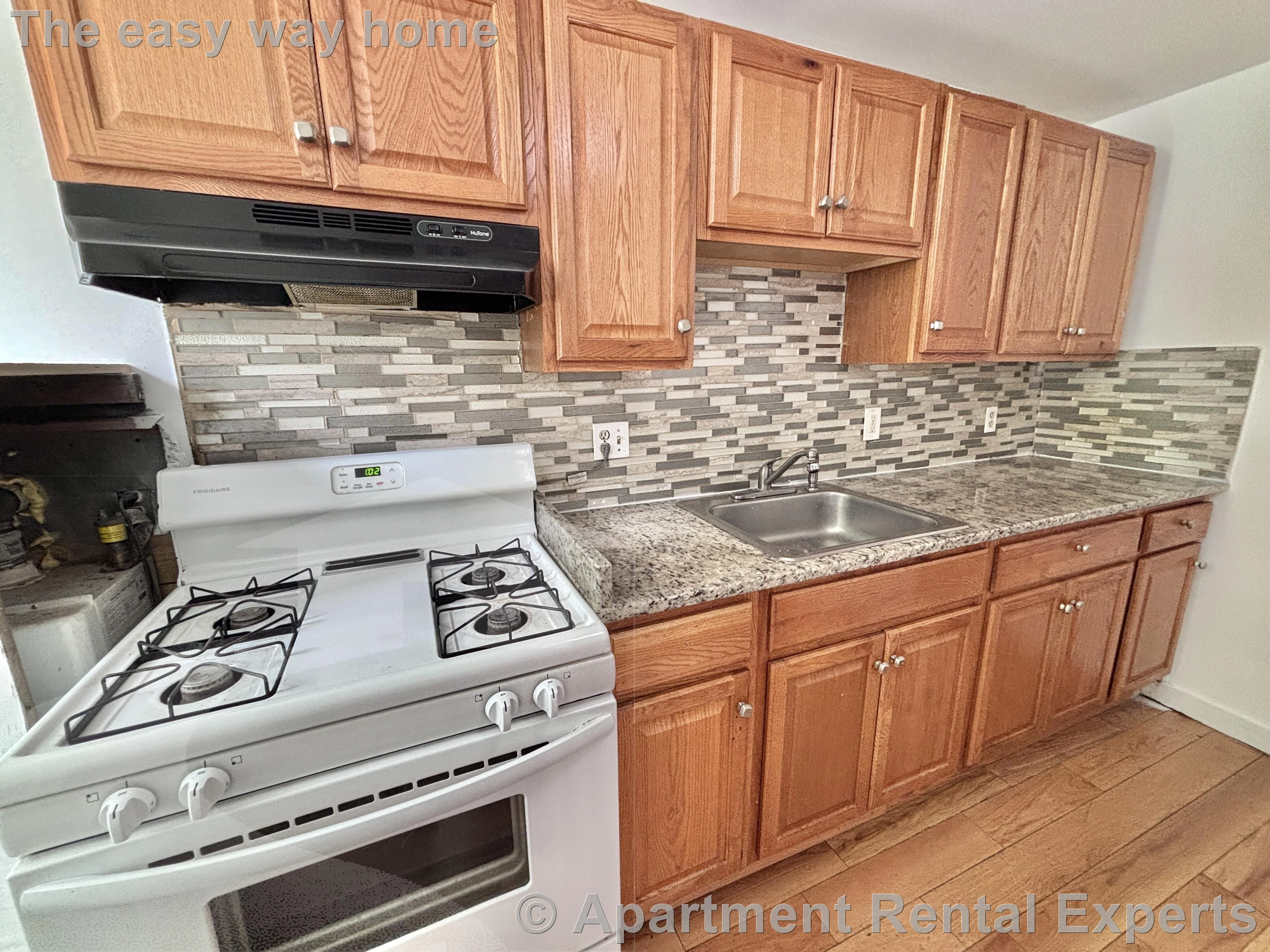 2 bed, 1 bath apartment for rent at 509 Medford St Unit 2, Magoun Square — photo 2 of 16