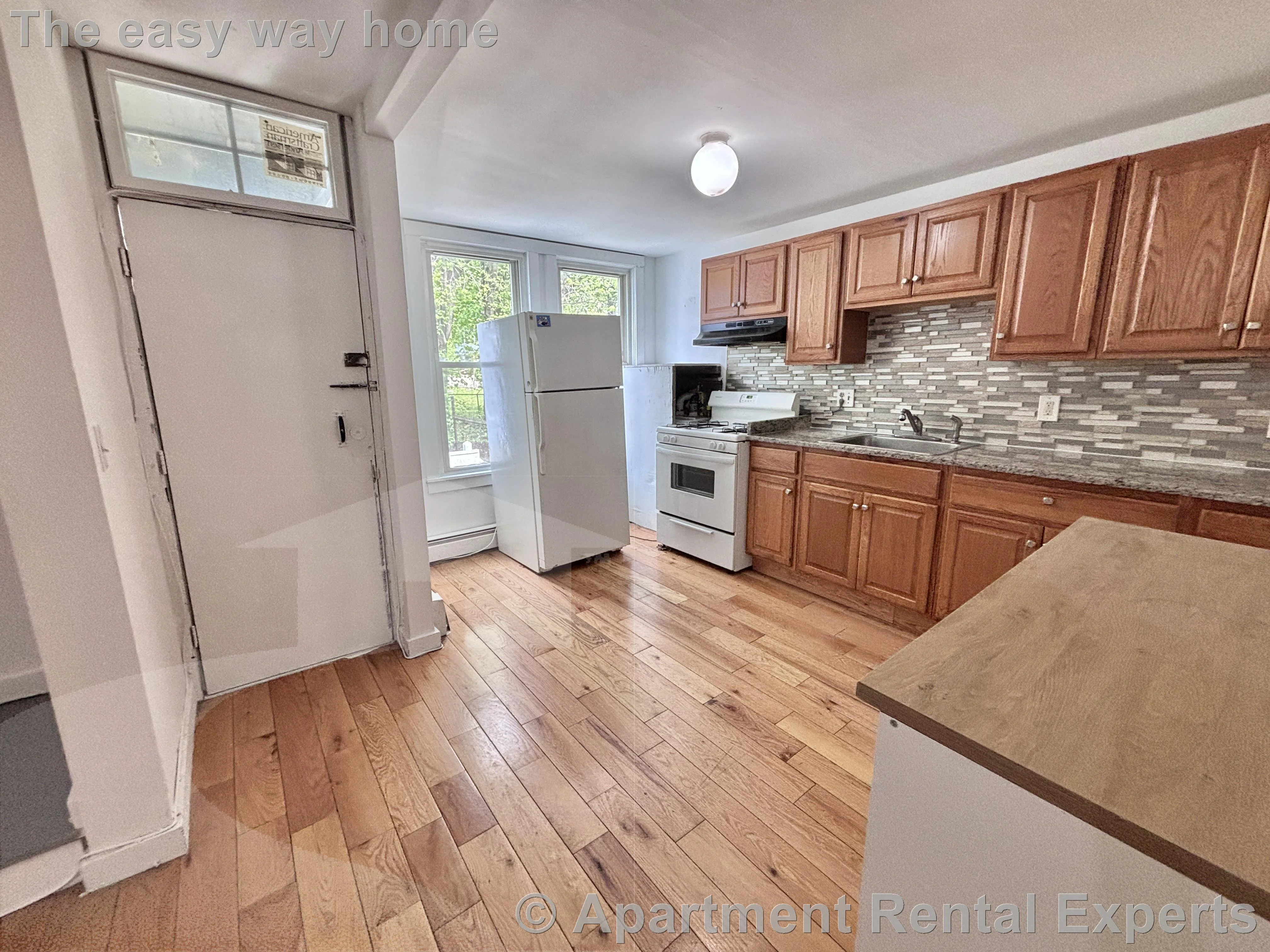 2 bed, 1 bath apartment for rent at 509 Medford St Unit 2, Magoun Square — photo 3 of 16