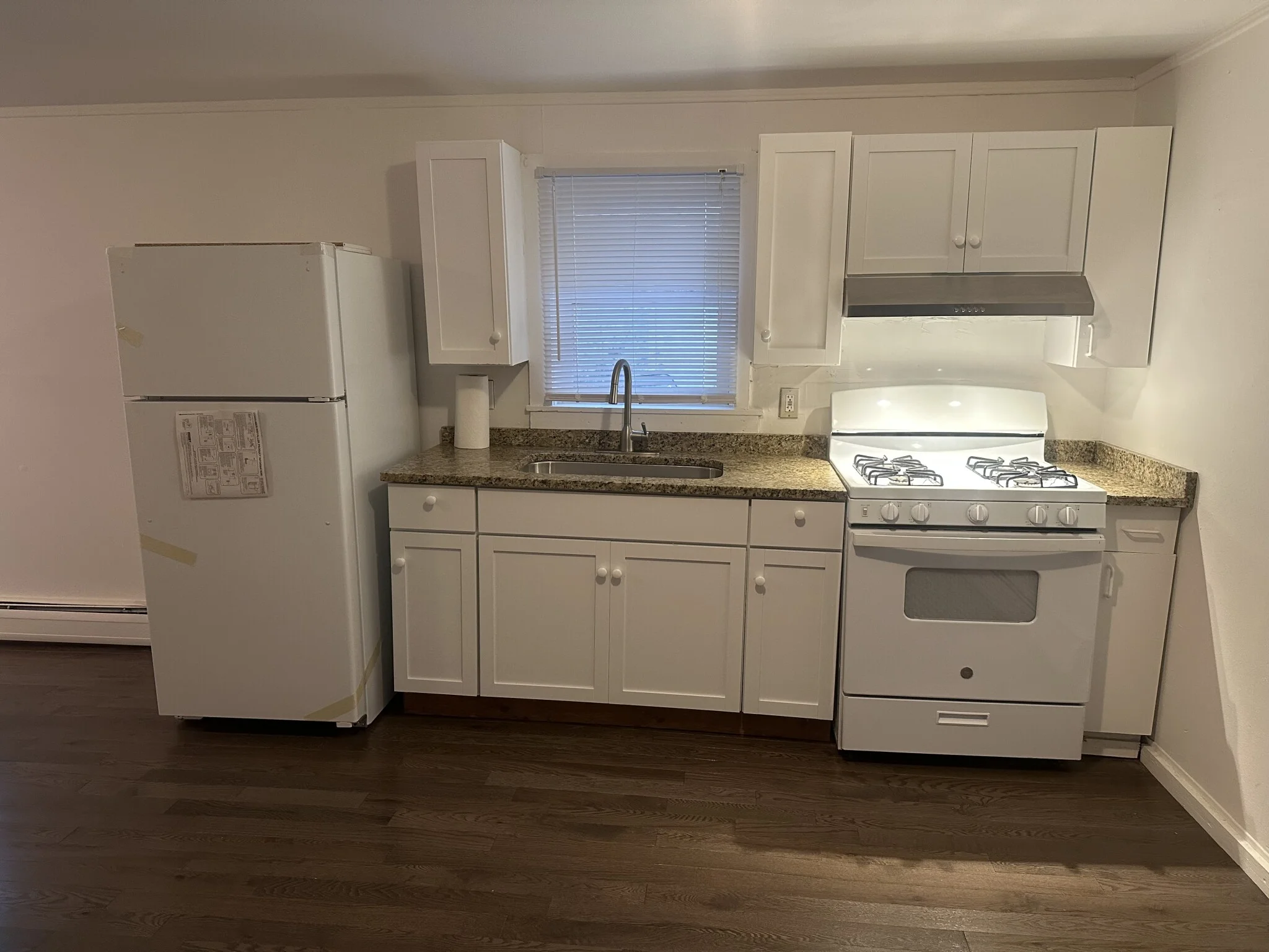 1 bed, 1 bath apartment for rent at 509 Medford St Unit R, Magoun Square — photo 3 of 11