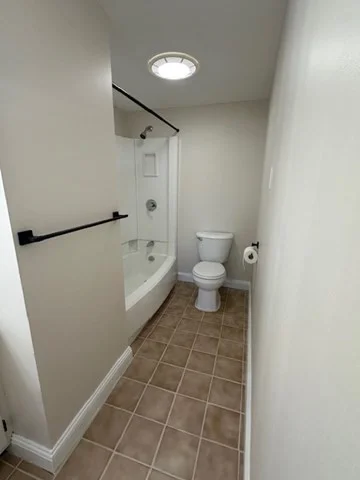 2 bed, 1 bath apartment for rent at 51-55 Irving St Unit 1, Bellingham — photo 12 of 17