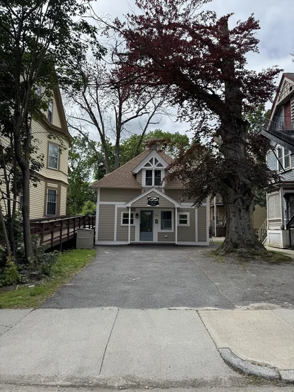 3 bed, 2 bath apartment for rent at 51-A Cedar St, Union Hill — photo 5 of 33